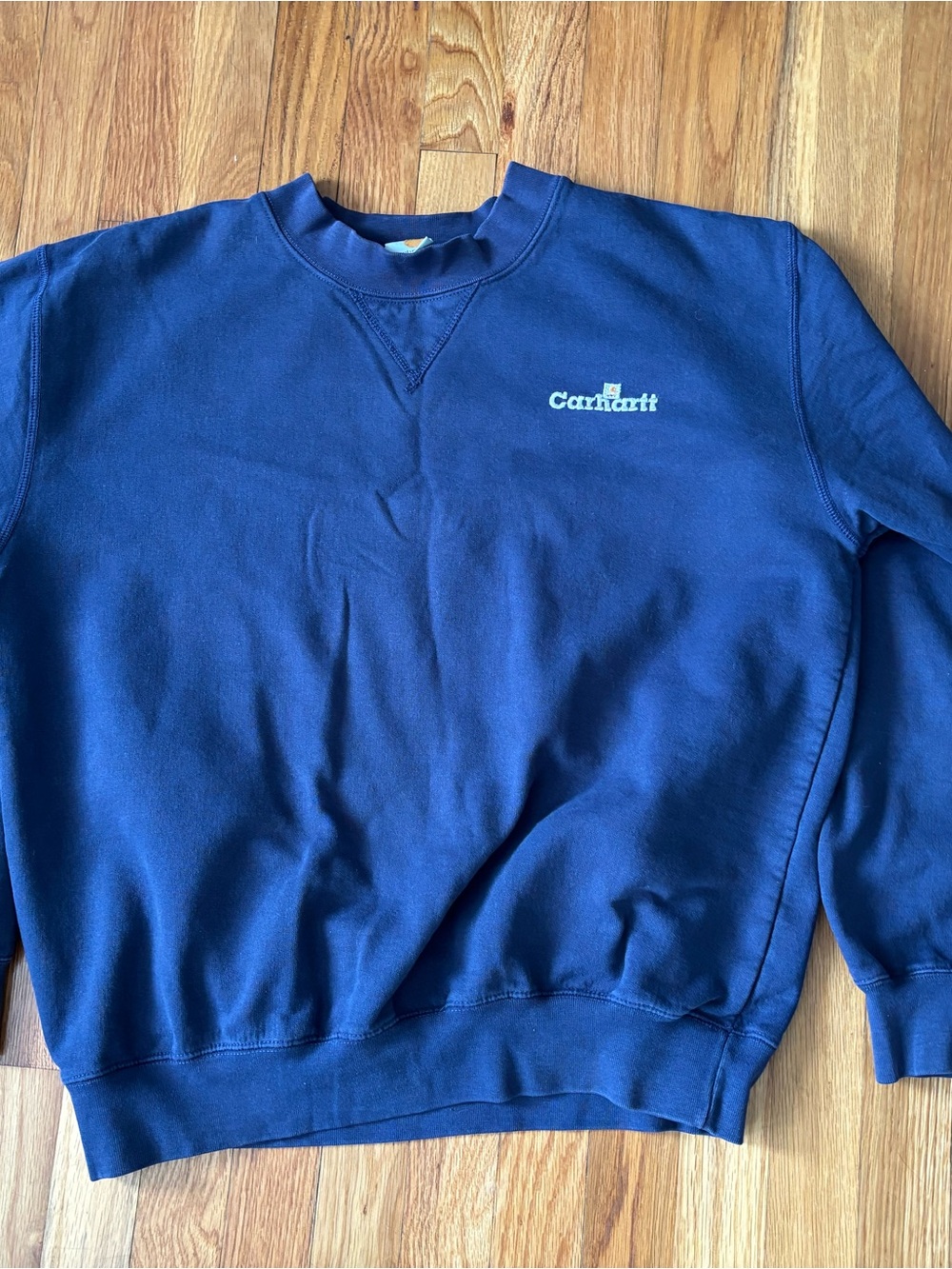 VTG Carhartt Mens Navy crewneck